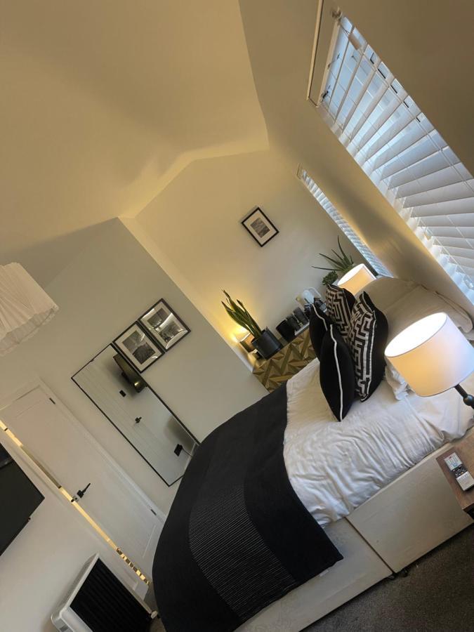 סי האוסס Crown Street Room Only Accommodation מראה חיצוני תמונה